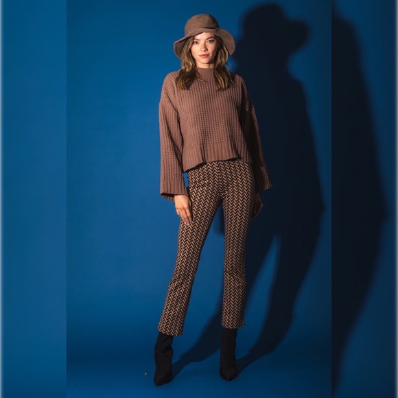 waffle shaped pullover sweater - Picture 2 of 2